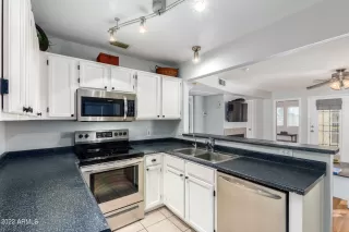 Photo #5: 6498833 Listing