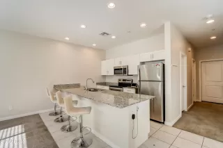 Photo #2: 6498978 Listing