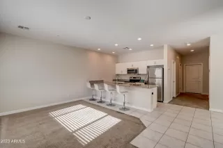 Photo #5: 6498978 Listing