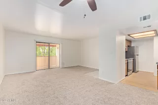 Photo #6: 6499004 Listing