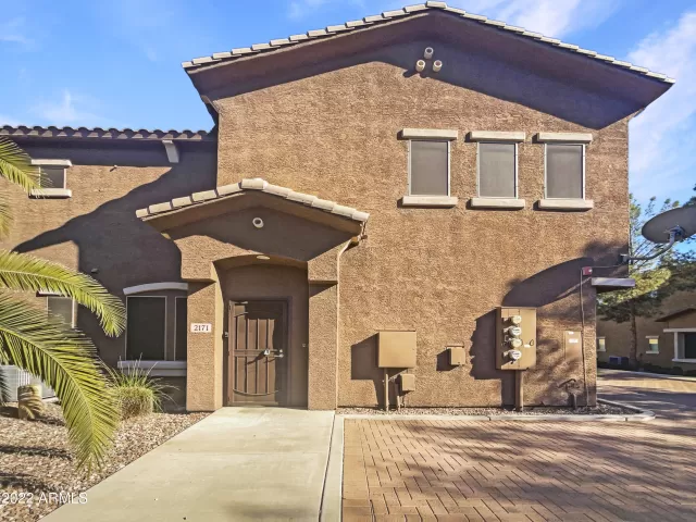 MLS: 6499082 Condo For Sale