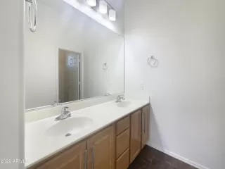 Photo #5: 6499082 Listing