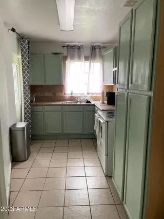 Photo #5: 6499111 Listing