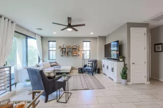 Photo #3: 6499140 Listing