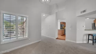 Photo #4: 6499152 Listing