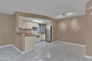 Photo #6: 6499188 Listing