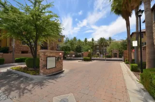 Photo #2: 6499699 Listing