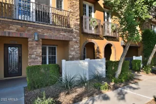 Photo #4: 6499699 Listing