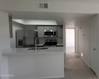 Photo #2: 6499707 Listing