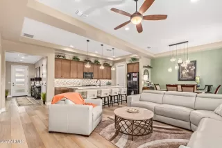 Photo #4: 6499767 Listing