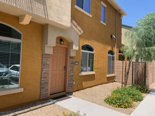 MLS: 6499892 Condo For Sale