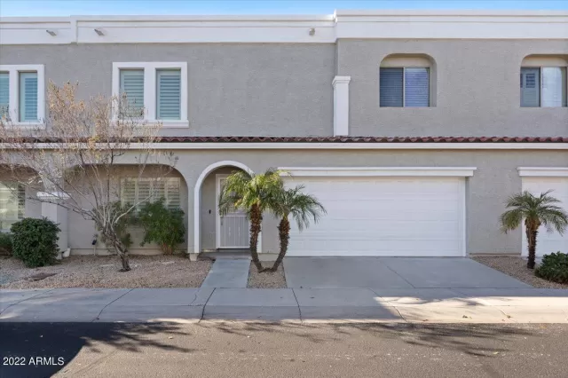 MLS: 6499950 Condo For Sale