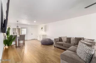 Photo #3: 6500177 Listing