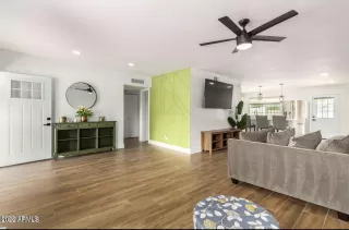 Photo #4: 6500177 Listing