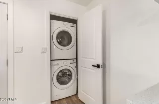 Photo #6: 6500177 Listing