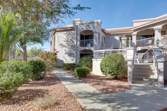 MLS: 6500325 Condo For Sale