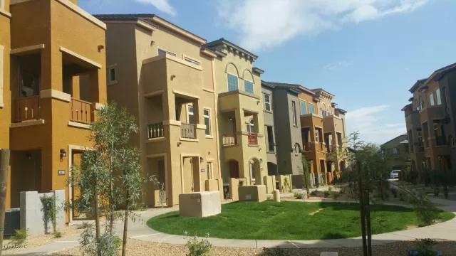 MLS: 6500503 Condo For Sale