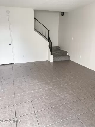 Photo #5: 6500504 Listing 