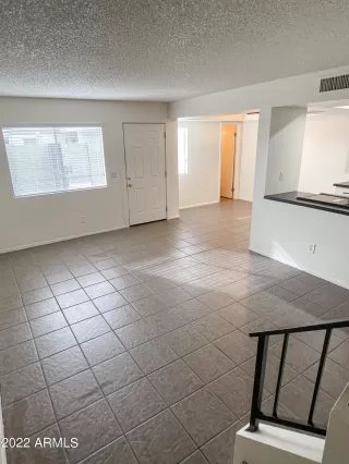 Photo #6: 6500504 Listing 