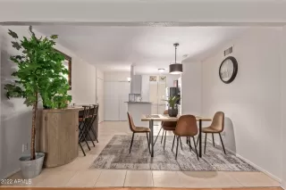 Photo #5: 6500849 Listing