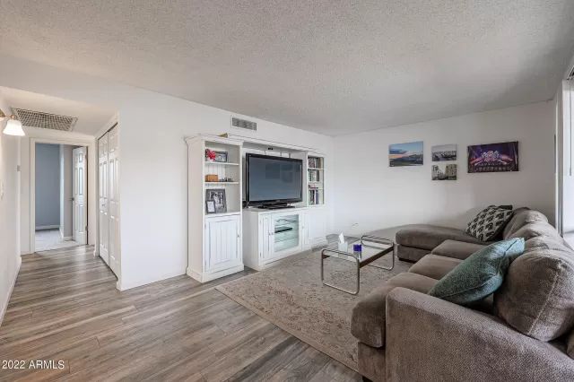 MLS: 6500897 Condo For Sale