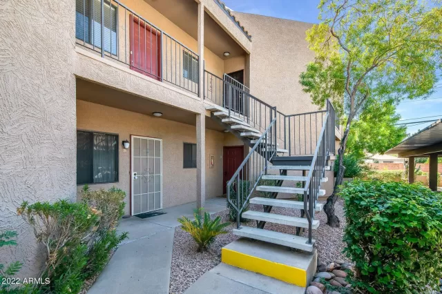 MLS: 6500917 Condo For Sale