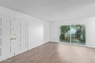 Photo #4: 6501080 Listing 