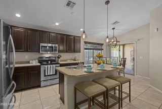 Photo #2: 6501452 Listing