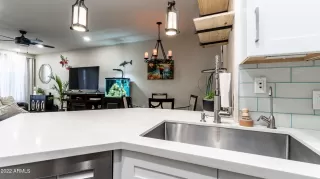 Photo #5: 6501548 Listing