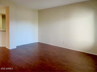 Photo #5: 6501612 Listing