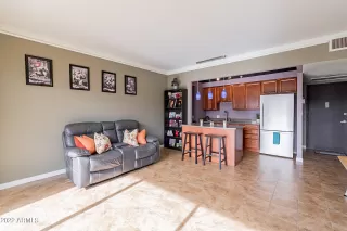 Photo #1: 6501824 Listing