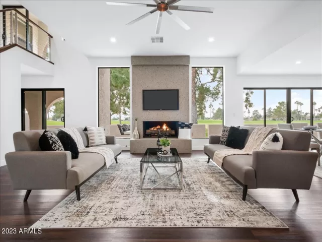 MLS: 6502061 Condo For Sale