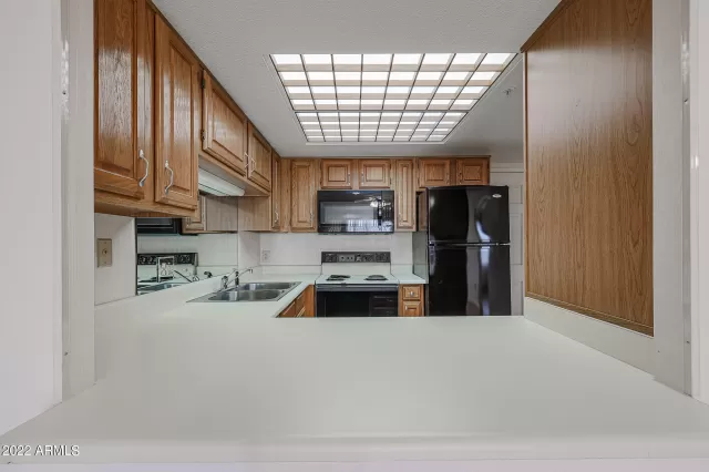 MLS: 6502104 Condo For Sale