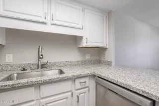 Photo #3: 6502185 Listing