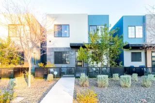 Click for more information on MLS # 6502216 : 2825 N 42ND STREET#6 More Details about MLS # 6502216 : 2825 N 42ND STREET#6