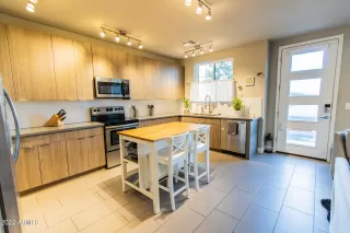 Photo #4: 6502216 Listing 