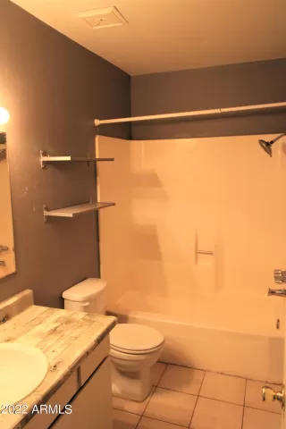 Photo #4: 6502230 Listing