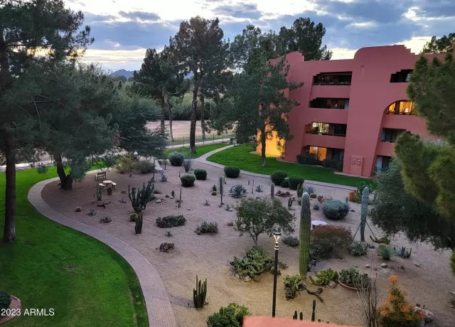 MLS: 6502413 Condo For Sale