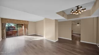 Photo #1: 6502413 Listing 