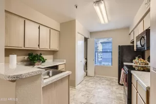 Photo #5: 6502556 Listing 