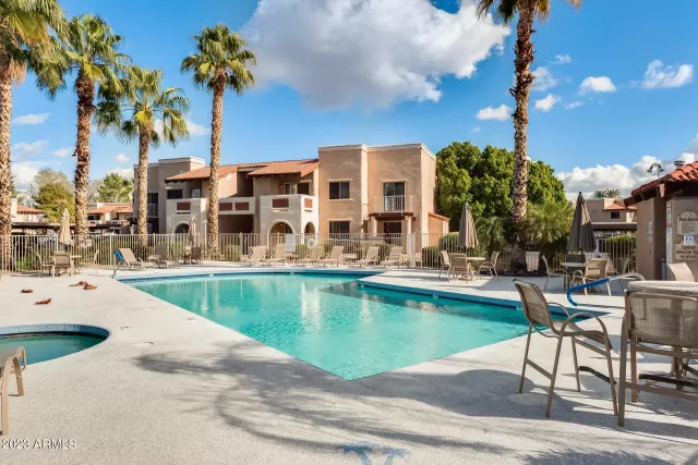 MLS: 6502712 Condo For Sale