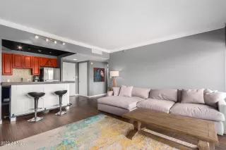 Photo #2: 6502806 Listing