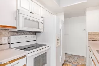 Photo #1: 6502837 Listing