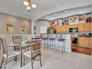 Photo #6: 6502999 Listing 