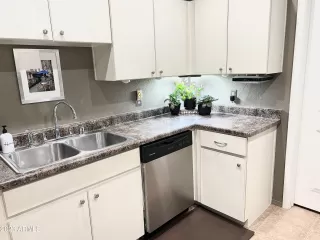 Photo #4: 6503028 Listing