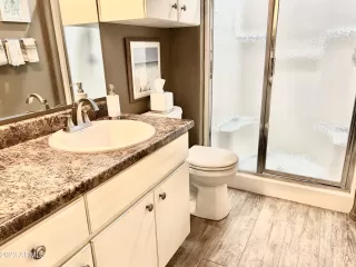 Photo #6: 6503028 Listing