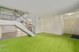 Photo #5: 6503113 Listing