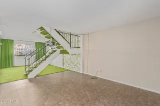 Photo #6: 6503113 Listing