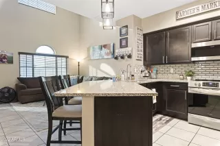 Photo #5: 6503234 Listing