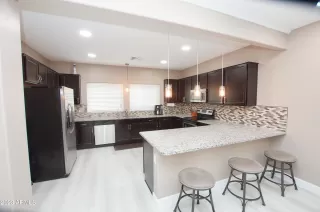 Photo #6: 6503497 Listing